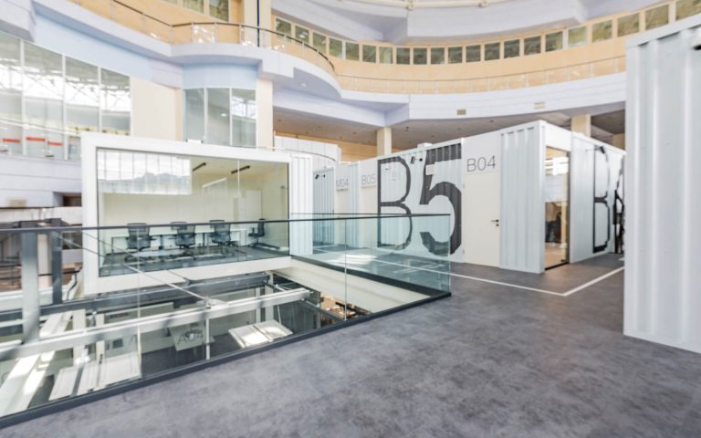 open-space-office-with-transparent-rooms-loft-int-2022-12-16-08-56-23-utc